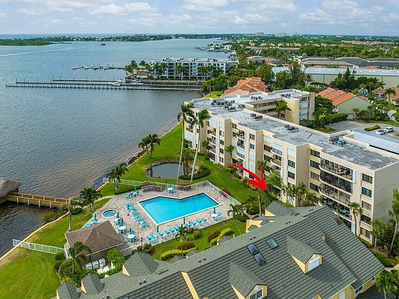 2nd image of 8200 Lakeshore Dr #1060