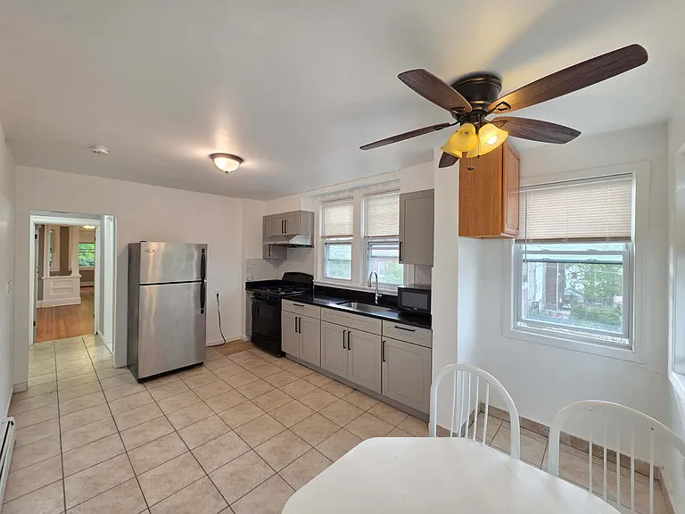 635 Tompkins Ave #2 — Photo 2