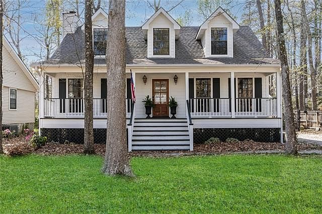 1st image of 716 Willow Oak Ln