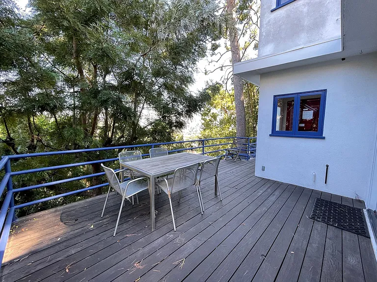 Deck 1, Outside Livingroom