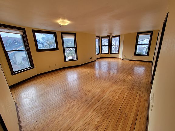 3rd image of 849 Prospect Pl