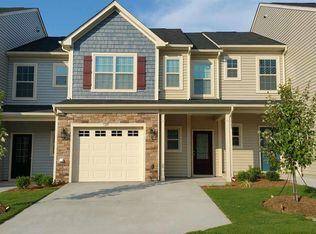 135 Cypress Hill Ln, Holly Springs, NC 27540
