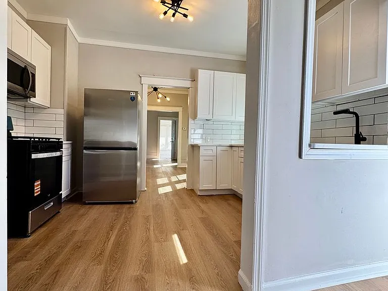 117 Browning Ave — Photo 7