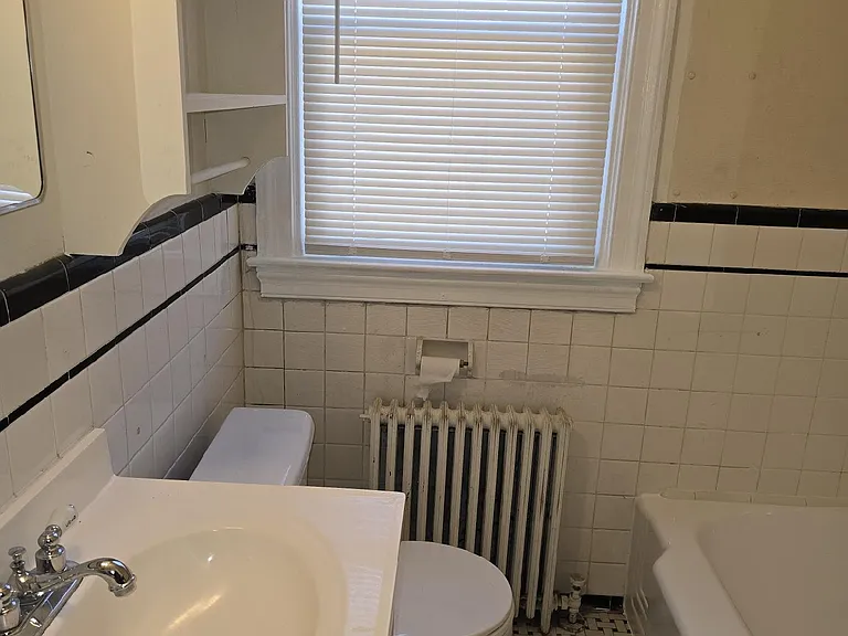 Full bathroom
