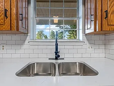 37 Pond St — Photo 37