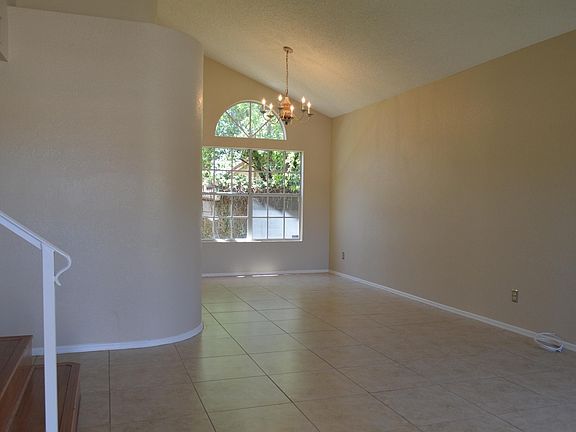3rd image of 485 W Carmen St
