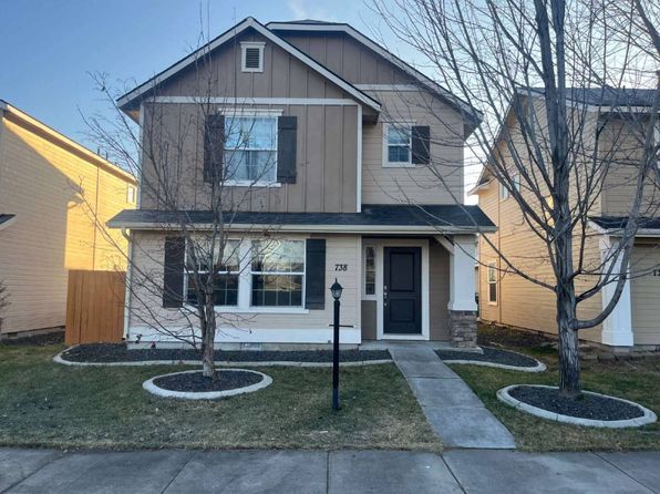 738 N Carisbrooke Ave