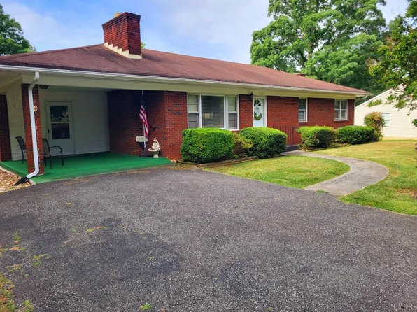 2302 Sunburst Rd, Evington, VA 24550