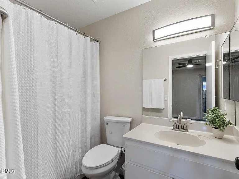 330 W Tonopah Dr #5 — Photo 26