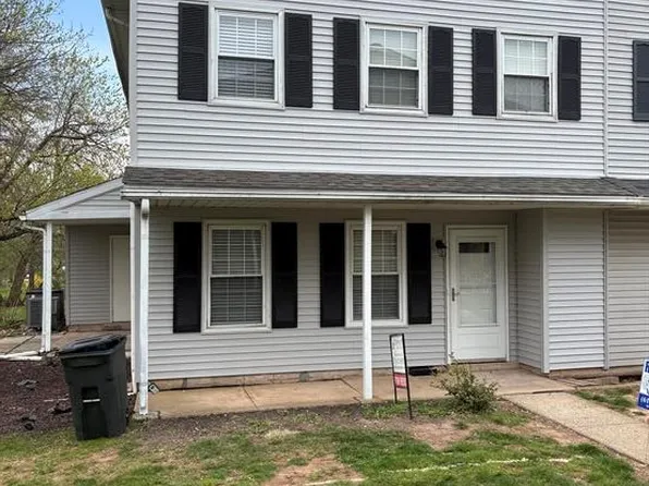 241 Washington Pl, Telford, PA 18969