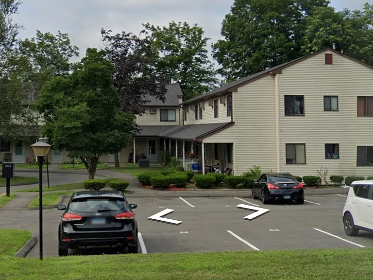 11 Unit Complex in Village of South Meriden