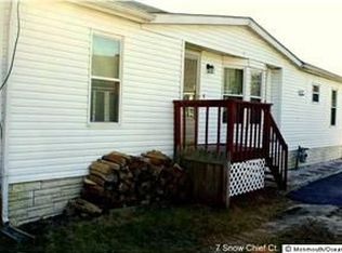 7 Snow Chief Ct, Howell, NJ 07731