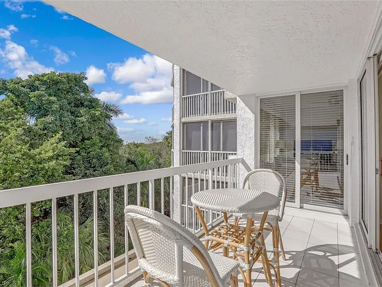 5501 Heron Point Dr #201 — Photo 21