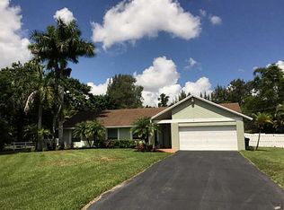 5511 SW 195th Ter, Southwest Ranches, FL 33332