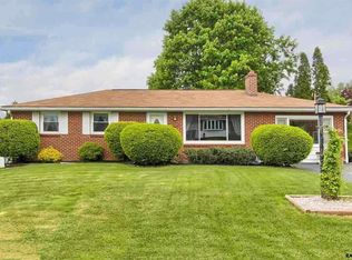 355 Skyview Dr, York, PA 17406