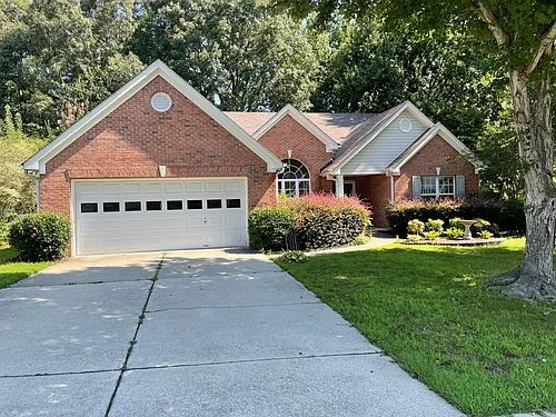 1850 Heatherton Rd Photo 1