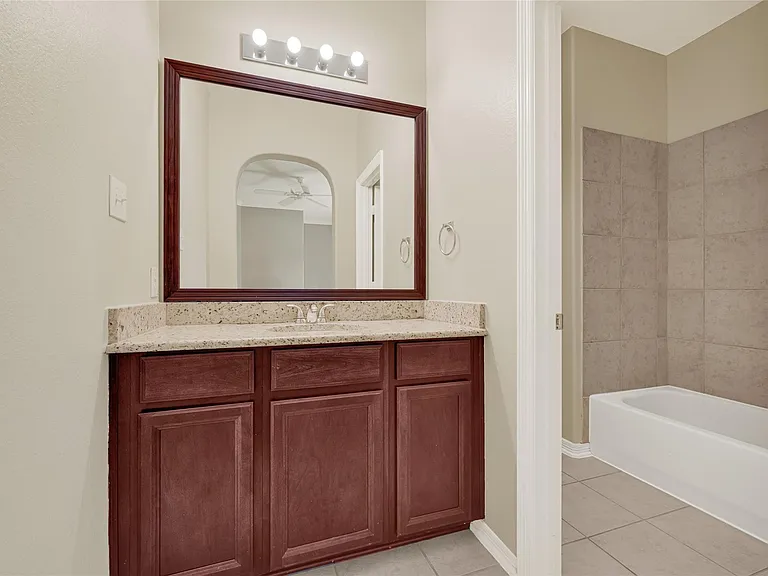 3906 Point Cuero Ct — Photo 31