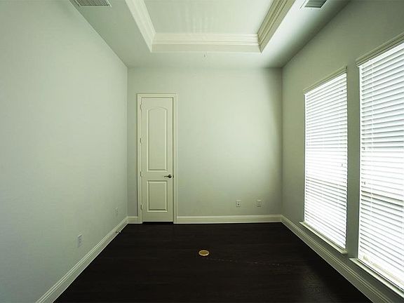 4th image of 2700 Prairie Mound Ct