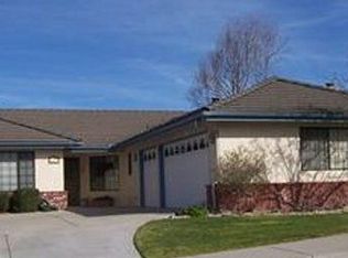 937 E Moonlite Dr, Santa Maria, CA 93455