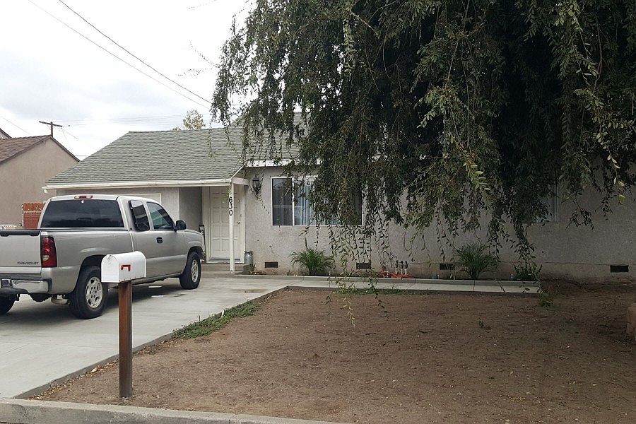 2nd image of 630 W Ramona Dr