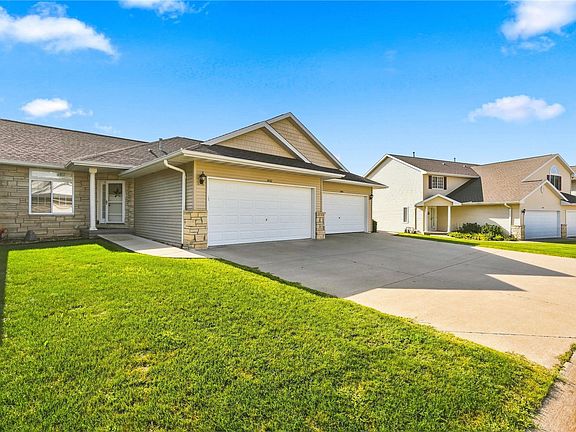 2nd image of 3642 Stoneview Cir SW