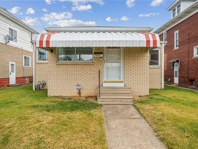 1202 Dallas Ave, Natrona Heights, PA, 15065