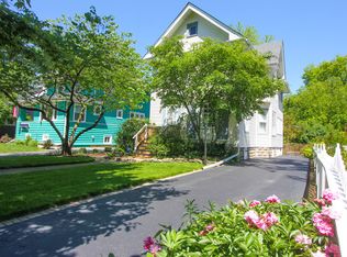 525 Forest Ave, River Forest, IL 60305