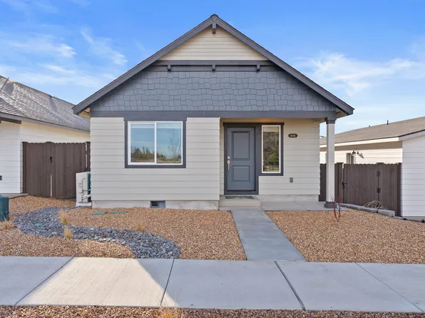 4046 SW Obsidian Ave, Redmond, OR 97756