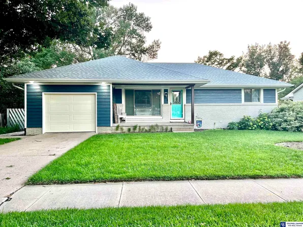 103 S Delaware Ave, York, NE 68467