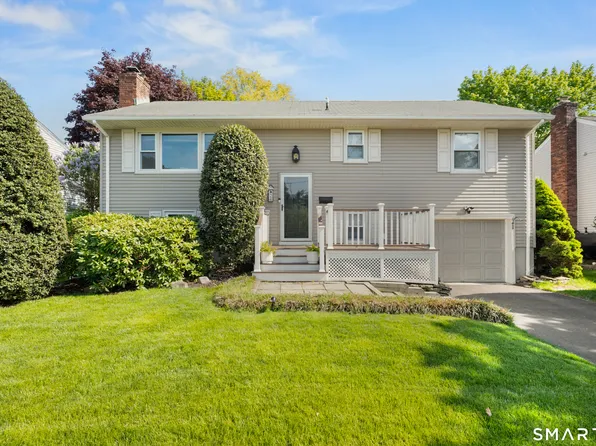 24 Heather Lane, Norwalk, CT 06851