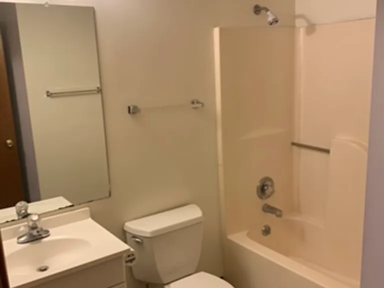 418 McGoodwin Ave — Photo 1