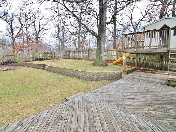 3rd image of 3985 Wingate Dr