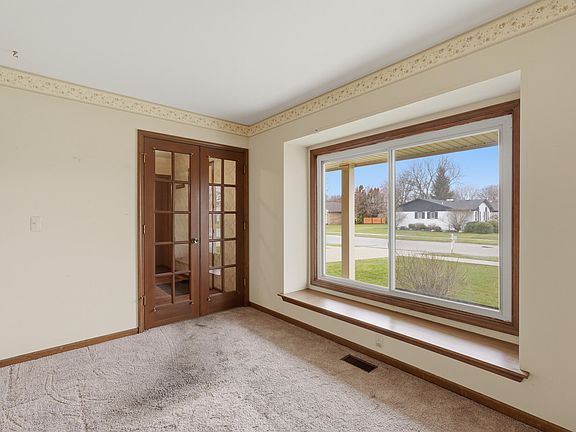 4th image of 37962 Munger Dr