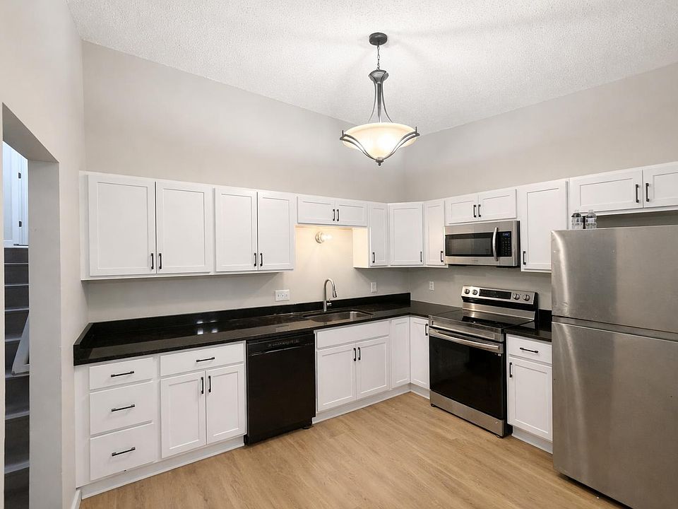1st image of 1396 Lakeside Cir #1