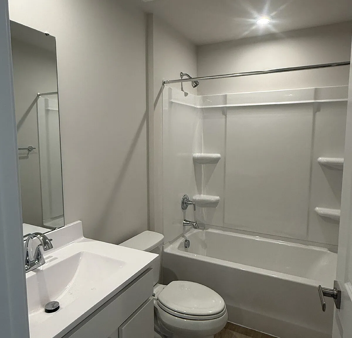 4 bed, 2.5 bath, 1660 sqft, $2,350 — Photo 4