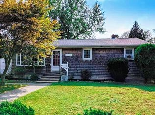 77 Baker Way, North Kingstown, RI 02852