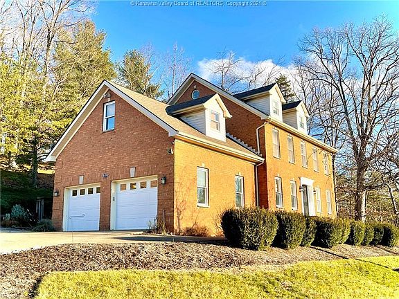 2nd image of 301 Woodbridge Dr