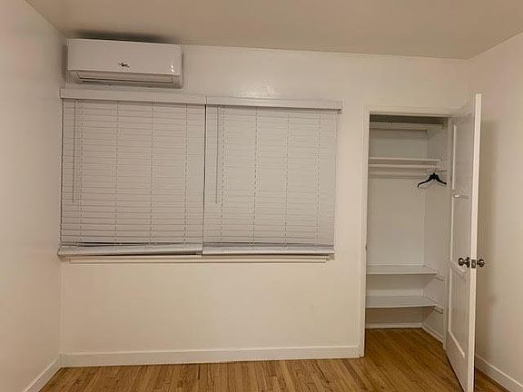 4th image of 4445 Whitney Dr