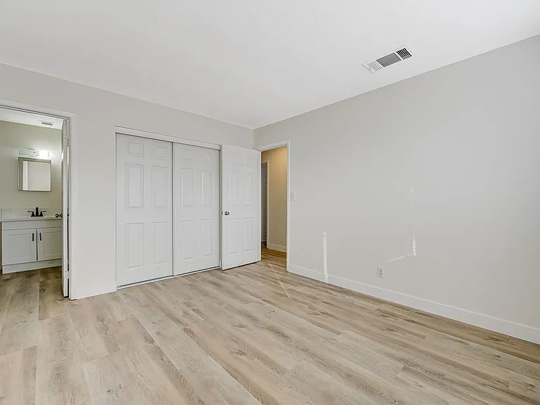893 W Bartlett Ave — Photo 19