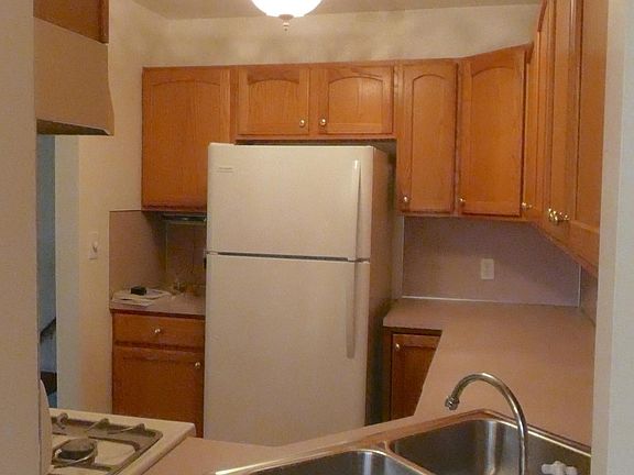 4th image of 2123 Melvin St SW #11