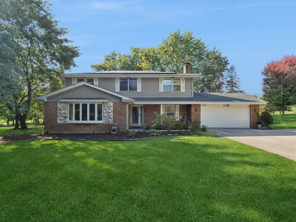 152 S Ela Rd, Barrington, IL 60010