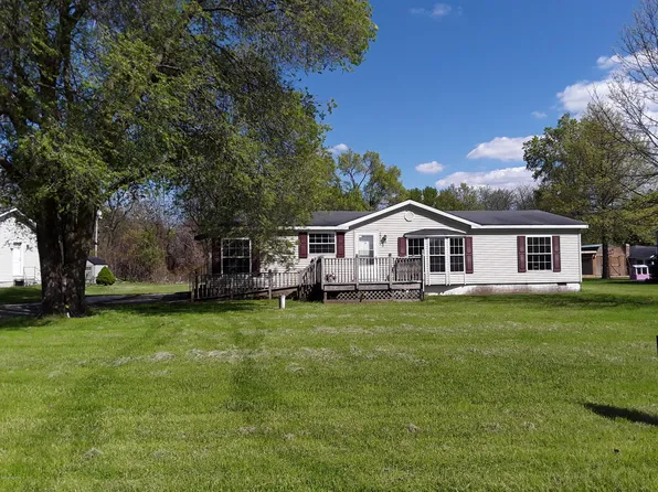 69875 Pamela Dr, Sturgis, MI 49091