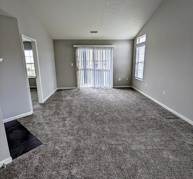 Spinnaker Cove Apartments — Photo 32