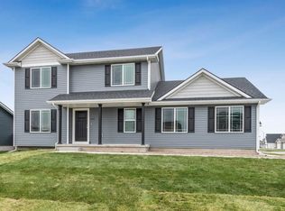 622 Lincoln St NE, Bondurant, IA 50035