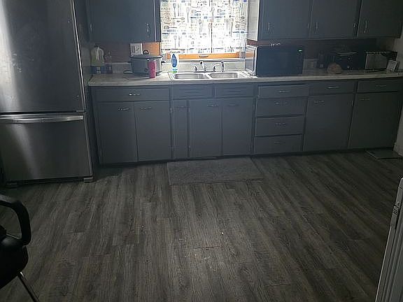 5th image of 2475 Baldwin St