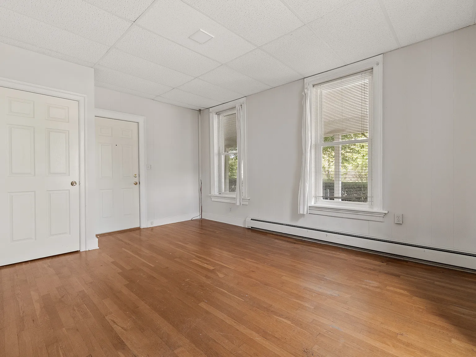 1 bed, 1200 sqft, $1,200 — Photo 3