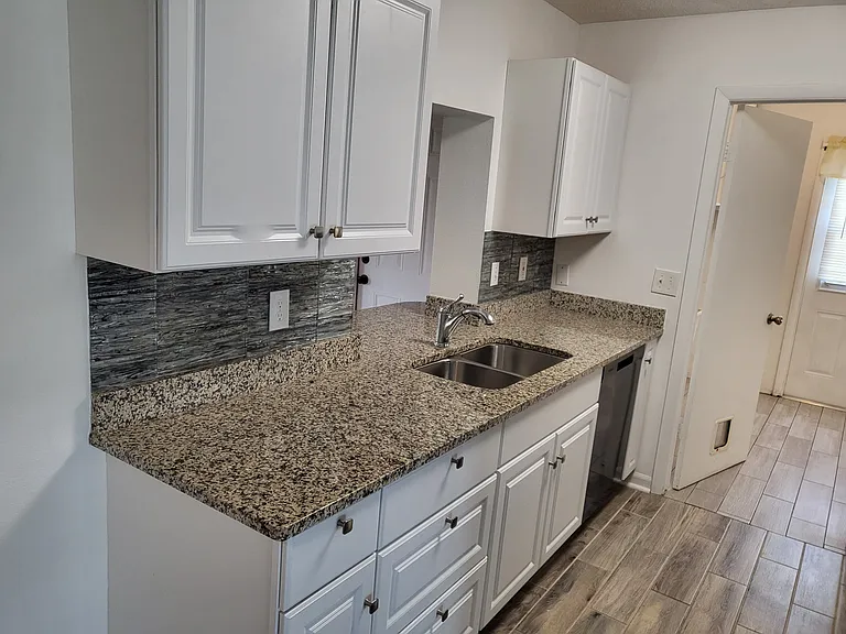 4210 Oak Ln #HOME — Photo 15