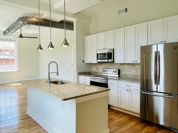 140 West Washington, 146 E Washington St #201, Madison, GA 30650