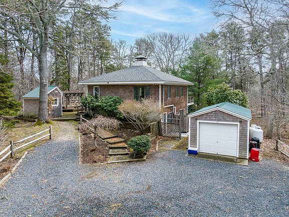 5th image of 88 Cottontail Road