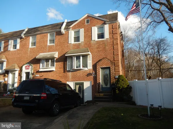 9240 Angus Pl, Philadelphia, PA 19114
